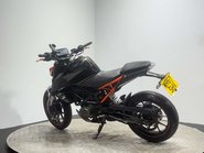 KTM Duke 2017 19K SPARES OR REPAIR PROJECT NAKED SUPERMOTO BIKE 125CC 5