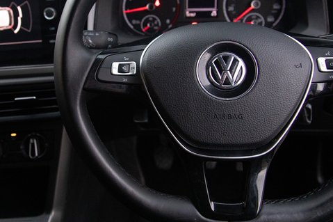 Volkswagen Polo MATCH TSI 19