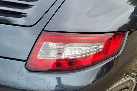 Porsche 911 CARRERA 4 TIPTRONIC S 17
