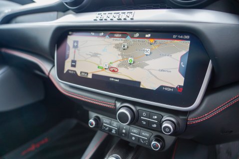 Ferrari Portofino 18