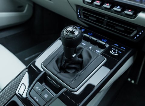 Porsche 911 Carrera GTS (992) 20