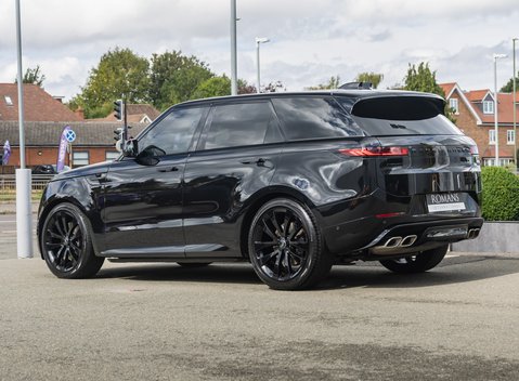 Land Rover Range Rover Sport P530 First Edition 3