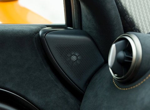 McLaren 720S Performance 21