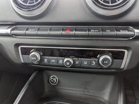 Audi A3 SPORTBACK TFSI SPORT 30