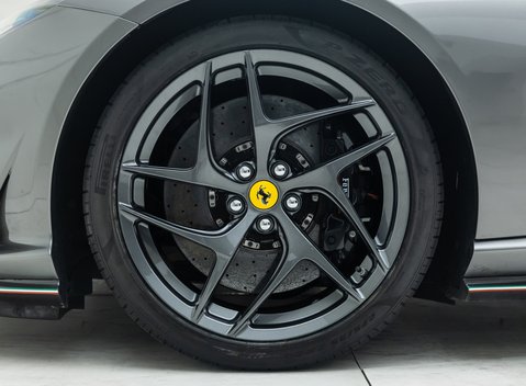 Ferrari 812 Superfast 29