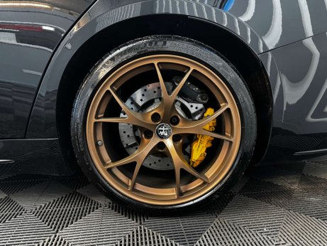 Alfa Romeo Giulia 2.9 V6 Bi-Turbo Quadrifoglio Saloon 4dr Petrol Auto Euro 6 (s/s) (510 ps) 10