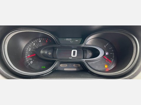 Renault Trafic 1.6 dCi 27 Business SWB Standard Roof Euro 6 5dr 25