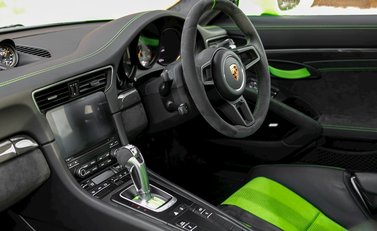 Porsche 911 GT3 RS (991.2) 14