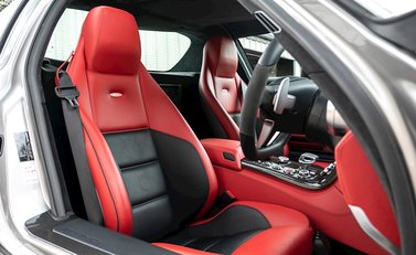 Mercedes-Benz SLS AMG 14