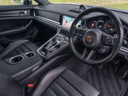 Porsche Panamera 4 E-Hybrid Platinum Edition 9