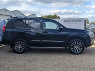 Toyota Land Cruiser D Invincible 10