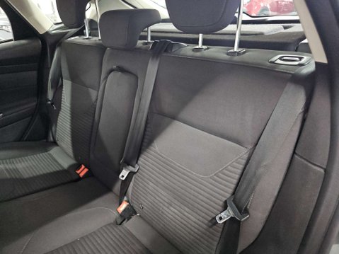 Ford Focus 1.0 Titanium 5dr 19