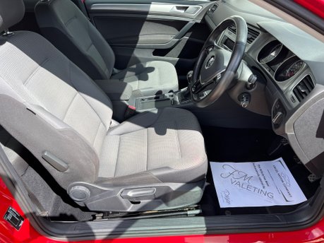 Volkswagen Golf SE TSI BLUEMOTION TECHNOLOGY 9