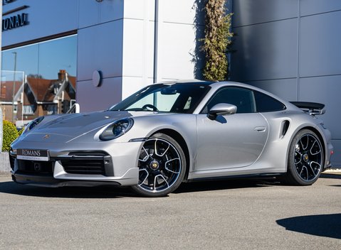 Porsche 911 Turbo S (992) 2
