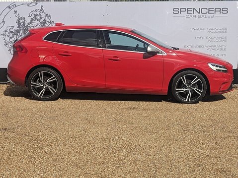 Volvo V40 D2 R-DESIGN PRO 10