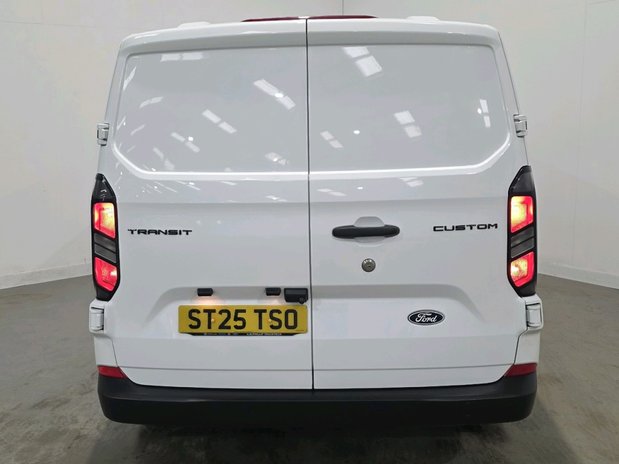 Ford Transit Custom Transit Custom 300L2 2.0 EcoBlue 136ps H1 Double Cab Van Trend 6