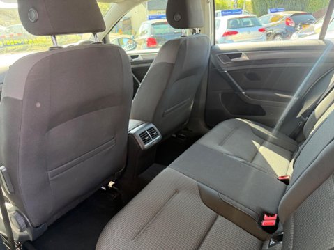 Volkswagen Golf 1.0 TSI BlueMotion Tech SE Nav DSG Euro 6 (s/s) 5dr 21