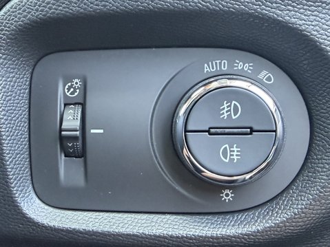 Vauxhall Corsa 100kW Elite Premium 50kWh 5dr Auto [11kWCh] 32