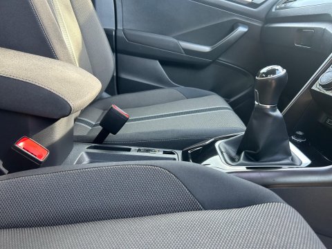 Volkswagen T-Roc 1.0 TSI SE Euro 6 (s/s) 5dr 54