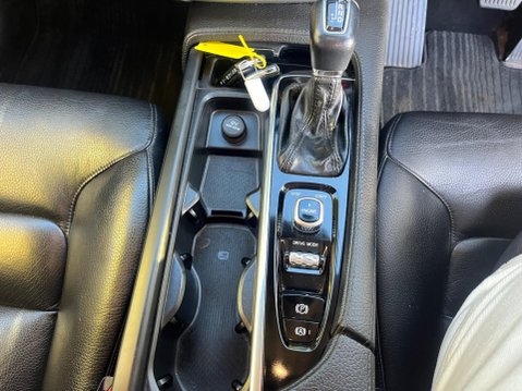 Volvo XC90 2.0 D5 PowerPulse Momentum Auto 4WD Euro 6 (s/s) 5dr 35