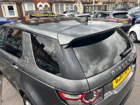 Land Rover Discovery Sport 2.0 TD4 HSE Auto 4WD Euro 6 (s/s) 5dr 17