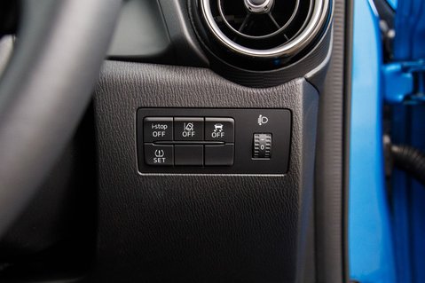 Mazda 2 BLACK PLUS EDITION 15