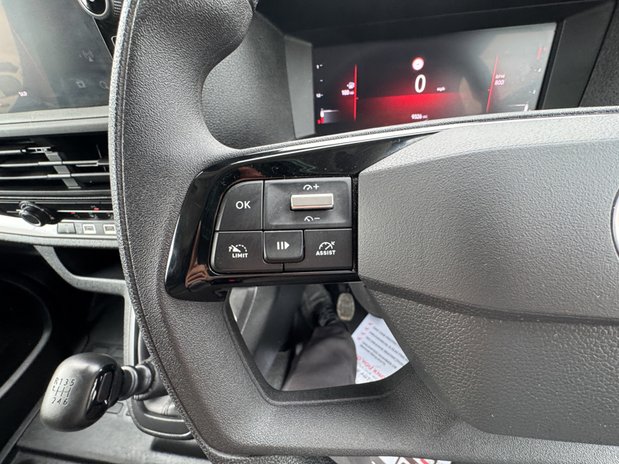 Vauxhall Vivaro LWB L2H1 Low Roof Prime 2900 Cruise Sensors EURO 6 17