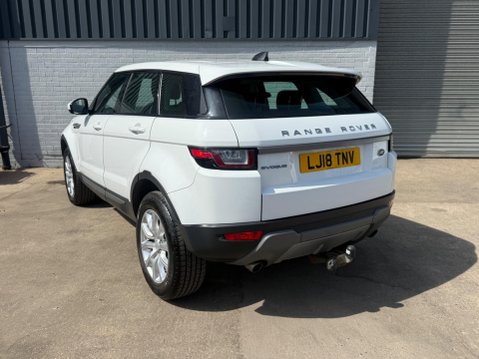 Land Rover Range Rover Evoque 2.0 eD4 SE FWD Euro 6 (s/s) 5dr 4