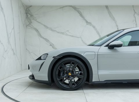 Porsche Taycan 4S Cross Turismo 39