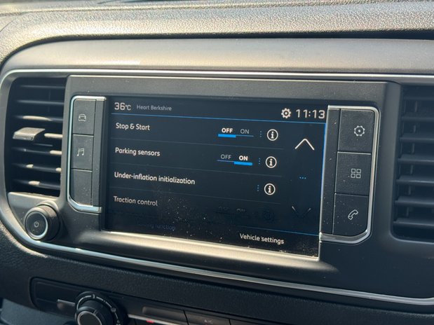 Peugeot Expert MWB L2H1 Bluehdi Professional Premium Plus Air Con Cruise SELECT 25