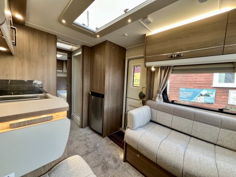 Compass Capiro 574  16