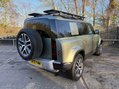 Land Rover Defender HSE MHEV 9