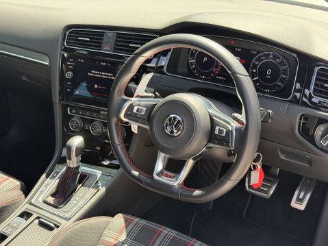 Volkswagen Golf 2.0 Golf GTi TSi Semi-Auto 3dr 2