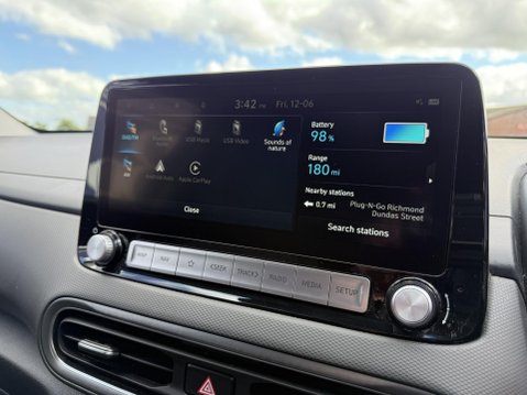 Hyundai KONA 39kWh Premium SUV 5dr Electric Auto (10.5kW Charger) (136 ps) 1