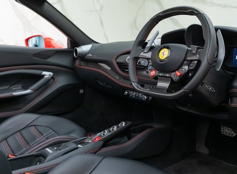 Ferrari F8 Spider 13