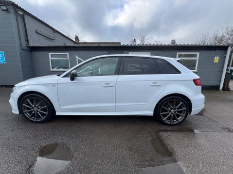 Audi A3 S LINE TFSI BLACK EDITION 6