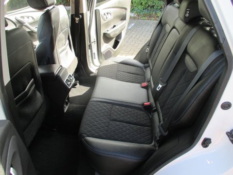 Renault Kadjar 1.3 TCe Iconic Euro 6 (s/s) 5dr 31