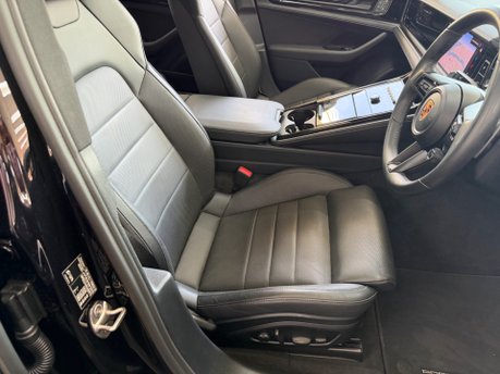 Porsche Panamera PDK 24
