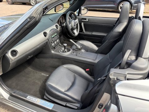 Mazda MX-5 2.0 I ROADSTER SPORT TECH 9