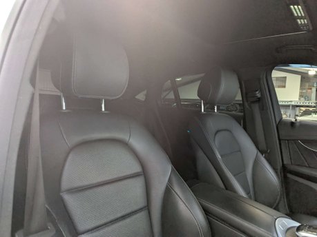 Mercedes-Benz GLC 2.1 GLC 250 D 4Matic AMG Line Premium+ Auto 4WD 5dr 50