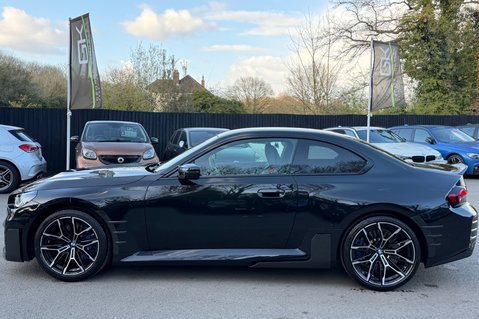 BMW M2 M2 - M PERFORMANCE EXHAUST & BODYKIT -DRIVING ASSISTANT +COMFORT PACK  10