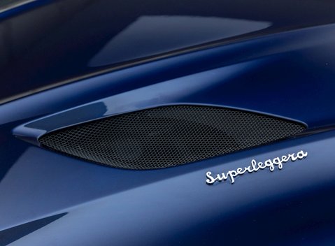 Aston Martin DBS Superleggera 22