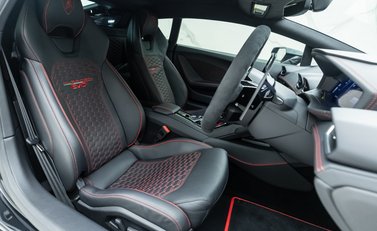 Lamborghini Huracan LP640-4 EVO 11