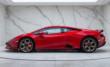 Lamborghini Huracan TECNICA 5