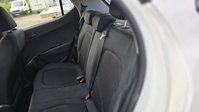 Hyundai i10 1.2 SE Hatchback 5dr Petrol Auto Euro 6 (87 ps) 7