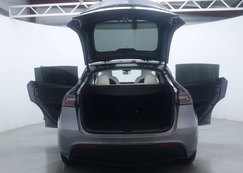 Tesla Model Y Model Y Long Range AWD 4WD 5dr 51