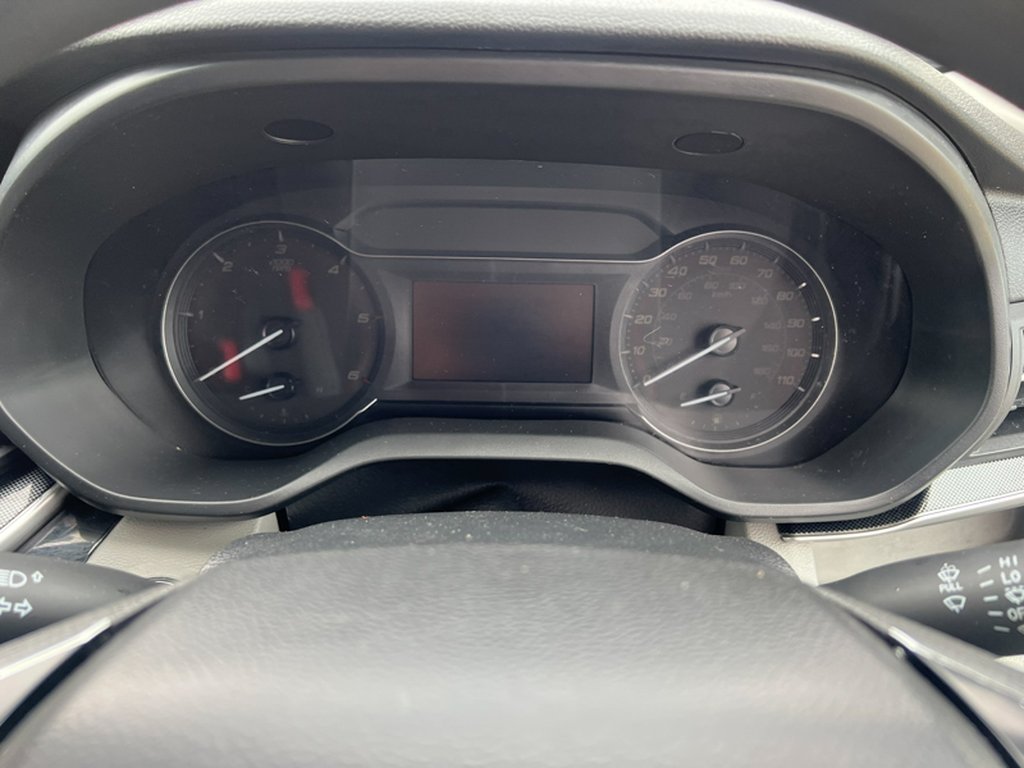 2022 Maxus Deliver 9LWB L3H2 Medium Roof Alloys Camera Sensors EURO 6 — thumbnail 31 of 51