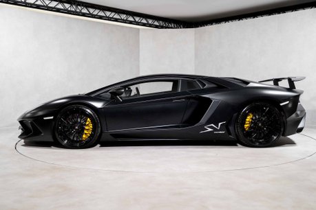Lamborghini Aventador SV AD PERSONAM. FACTORY SATIN CARBON FIBRE EXT. COMFORT SEATS. FRONT LIFT. 8