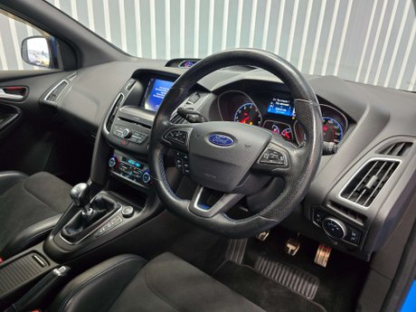 Ford Focus 2.3T EcoBoost RS Hatchback 5dr Petrol Manual AWD Euro 6 (s/s) (350 ps) 21