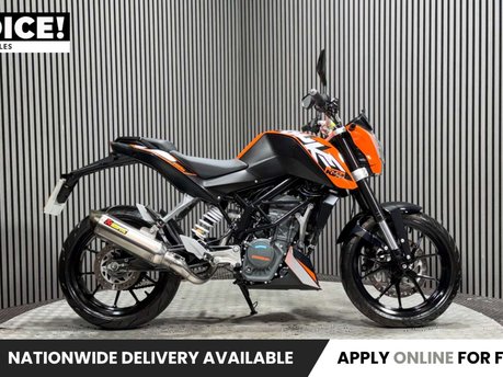 KTM Duke 2016 INCREDIBLY CLEAN LONG MOT ONLY 1K AKRAPOVIC